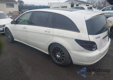 2006 Mercedes-Benz R 350 4Matic z USA, uszkodzony, nr VIN 4JGCB65E26A035359